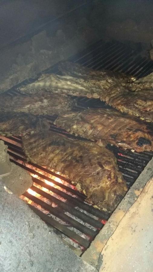 La Famosa Costillas A La Lena Jarabacoa Exterior photo